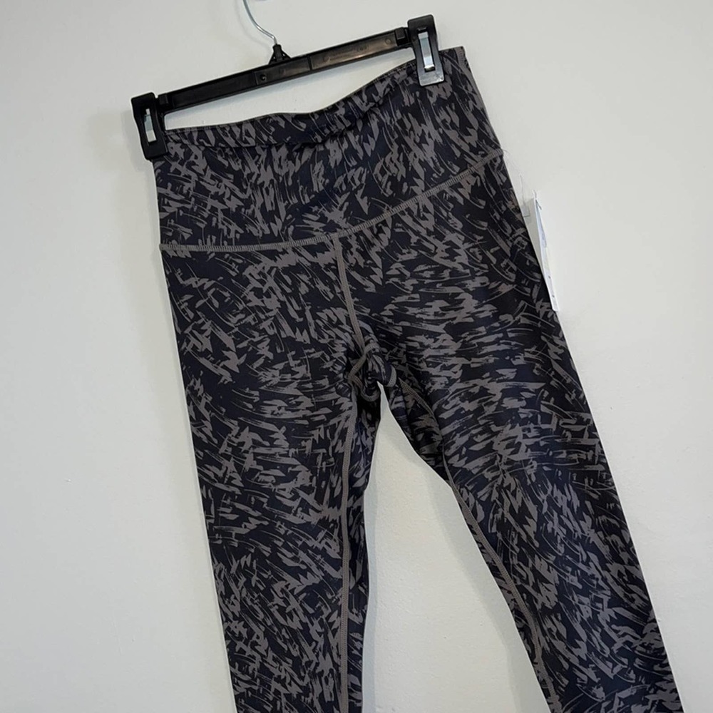 Women’s NWT women’s Zella high waist 7/8 leggings , size small